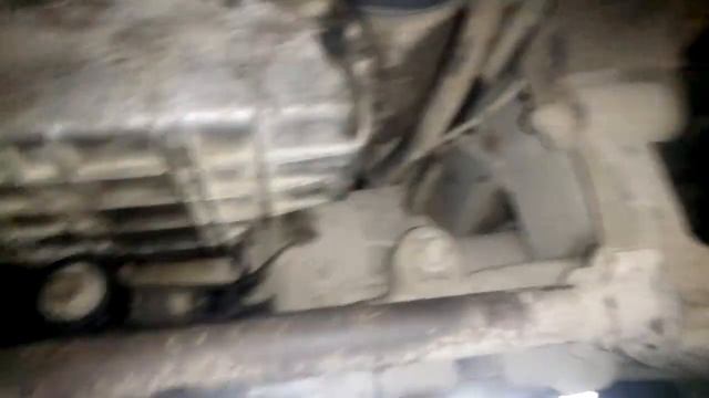 ML 320 W163 снимаем поддон двигателя смотреть онлайн