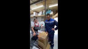 Как зовут четырехглазого?
