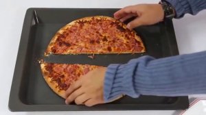 Как правильно разрезать пиццу  Самое полезное видео в мире