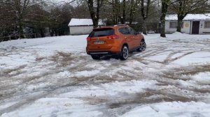 Nissan X-Trail T32 offroad snow SUV 4wd