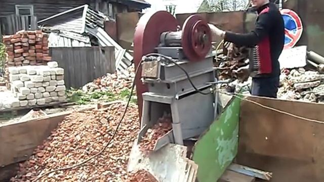 Мини дробилка кирпича, камня, бетона своими руками!