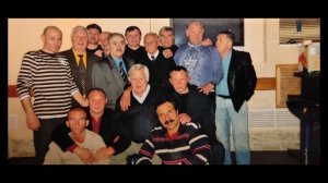 70 лет нашему с Титычем тренеру.Титыч в полосатом свитере ,его рука у меня на плече.НЕ ПЕРЕСЕКАЛСЯ ?