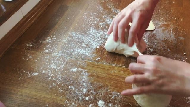 Как сделать тесто для итальянской пиццы быстро.mp4