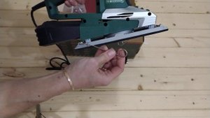 Распаковка - Вибрационная шлифовальная машина DWT ESS 03-230 DV