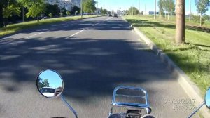 Как не стоит ездить в городе на мопеде