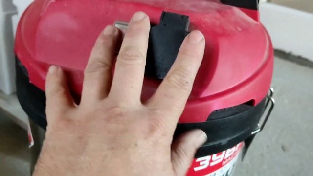 Честный обзор строительного пылесоса ЗУБР Мастер М3 смотреть онлайн