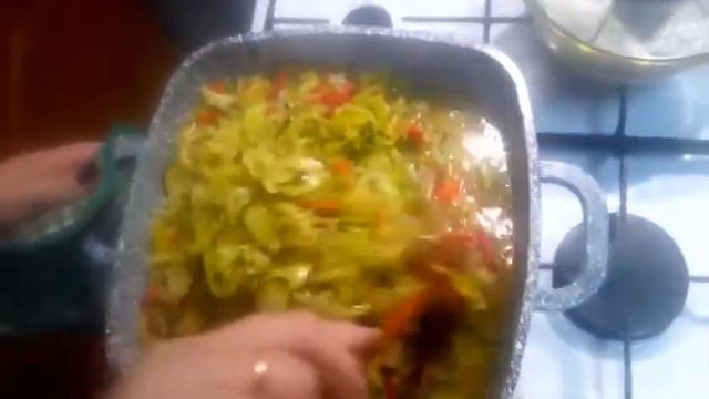 Салат на зиму из зелёных помидор с зеленью и огурцами
