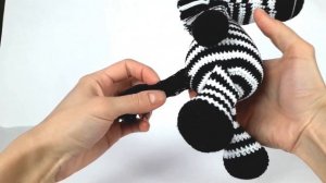 Зебра крючком. Вязаная лошадка. Вязаная зебра. Crochet zebra. Crochet toys. Вязание для начинающих