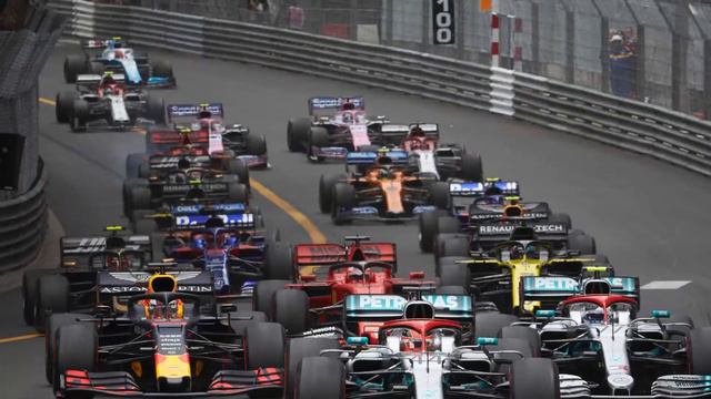 Lewis Hamilton AGREES To Mercedes Changing Up The Color! смотреть онлайн