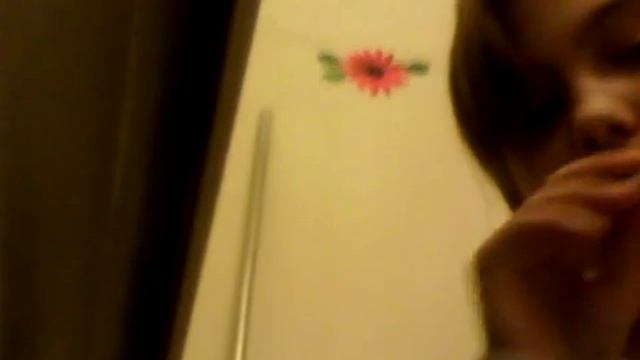 Кушаем кинетический песок и красим ногти.Вызовы приняты! смотреть онлайн