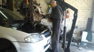 Замена двигателя на Мазда 323, Mazda 323. Часть 1