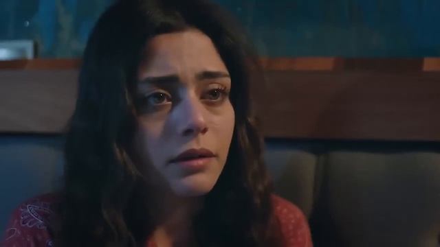 Emanet 396 - Zuhal is dead. Yaman is very upset at Zuhal's funeral. смотреть онлайн