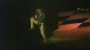 Motley Crue live in 1985 - Use It Or Lose It