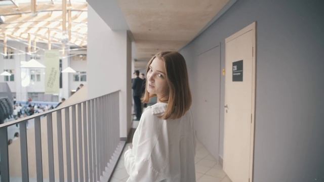 Экскурсия по Московскому международному университету ММУ 2022 смотреть онлайн