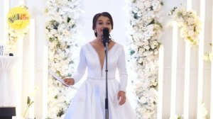 КРУТО! НЕВЕСТА ПОЕТ ЖЕНИХУ НА СВАДЬБЕ!