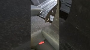 стуки,дребезг в заднем сиденье ниссан кашкай j10 снятие заднего подлокотника
