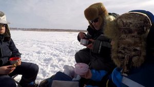 Зимняя рыбалка на озере Тенис.