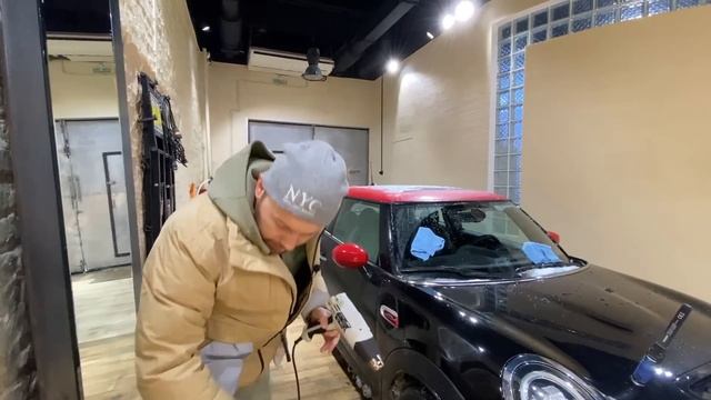 НЕ ЧИСТЬ авто от снега щёткой! смотреть онлайн