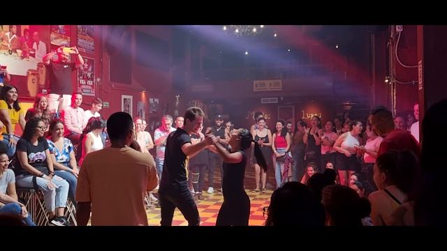 Впервые в жизни танцую Сальсу - 31.05.2023 - La topa Tolondra Salsa Bar - Кали, Колумбия