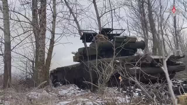 Боевая_работа танков Т 80БВ на Купянском_направлении смотреть онлайн