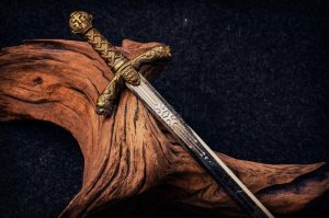 РАТНЫЙ СОХРАН НА ТРИ ЗАМКА. ОЧЕНЬ СИЛЬНАЯ ЗАЩИТА. ДЛЯ ВСЕХ. ВЕДЬМИНА ИЗБА. ИНГА ХОСРОЕВА.mp4