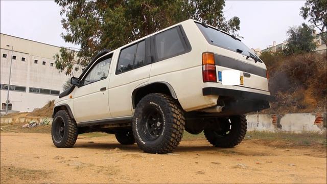 Nissan Terrano 2.7TD Exhaust Sound смотреть онлайн