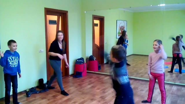 Урок актерского мастерства в Детском центре «KID’S CLUB» смотреть онлайн