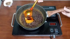 Невероятно вкусный десерт: карамелизированная груша с мороженым за 10 минут
