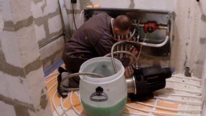 Заполняю тёплые полы антифризом