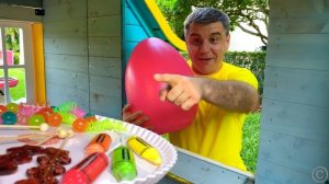 Nastya and dad - jokes with sweets