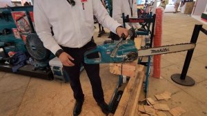 Sierra de Cadena UC017 40v Makita