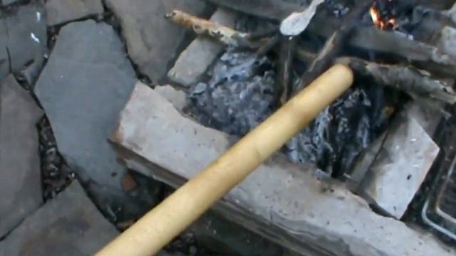 КАК ДОВЕСТИ ДО УМА НОВЫЙ ЧЕРЕНОК ОТ ЛОПАТЫ  (  ДЕДОВСКИЙ  МЕТОД  )!!!