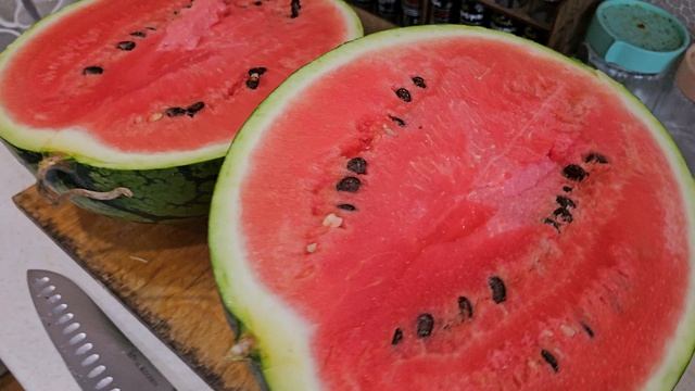 АРБУЗ 4 ДЕКАБРЯ 2023 ГОДА. ХРАНИЛСЯ НА БАЛКОНЕ. смотреть онлайн