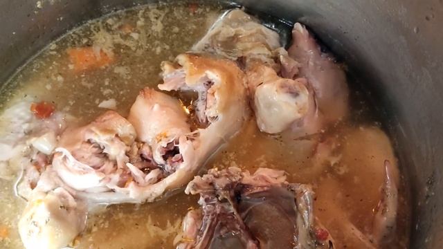 Холодец из курицы и свиных ножек. Рецепт моей мамы. смотреть онлайн