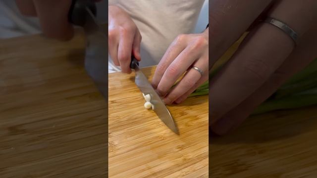 Popular summer’s red soup in Russia - #свекольник aka #холодник #beetrootsoup #beetroot #beet смотреть онлайн