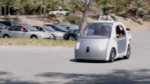 Google представил самоуправляемый автомобиль без руля и педалей