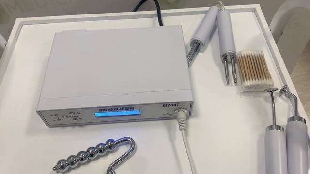 Аппарат микротоковой терапии DIY-107