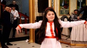 Ракси Вахони дар ичрои гулдухтари Лангари. Туй Салима