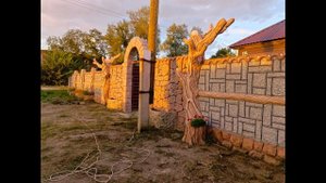 забор на даче из цемента мастер Виктор , город Горняк Алтайский край.