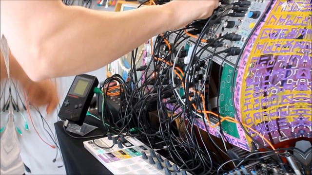 Modern Chair - Octagram Sessions смотреть онлайн