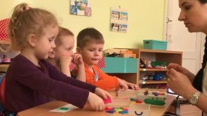 Подгрупповое занятие с глухими детьми.