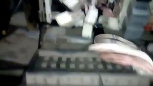 Man TGL 12.180 выбивает предохранитель, ничего не горит.