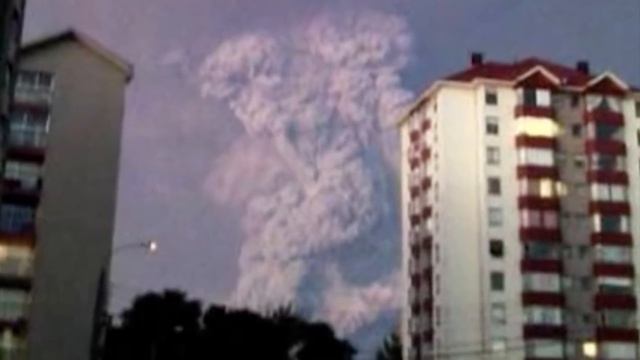 Жители России стали свидетелями странного явления возникшего в небе! смотреть онлайн