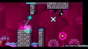 Komputersem играет в Geometry dash (2021)
