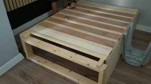 DIY Space Saving Sofa Bed / Bedroom Makeover