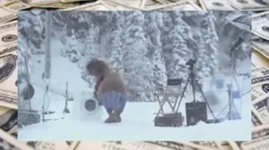 Медведь Нападает На Съемочную Группу.