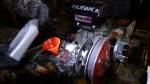 Заливаем масло в коробку передач снегоход буран и пробный запуск двигателя Лифан 17 л.с