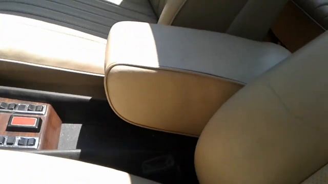 1980 Mercedes Benz 300SD Barn Find смотреть онлайн