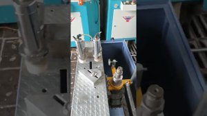 Б/у OMRM-111 OZGENCH Станок для обработки торцов импоста 380В,  2007 г. Цена 35 000 руб.