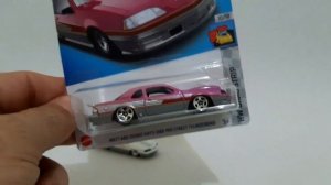 Hot Wheels Ford Thunderbird, você conhece o Matt e a Debbie?